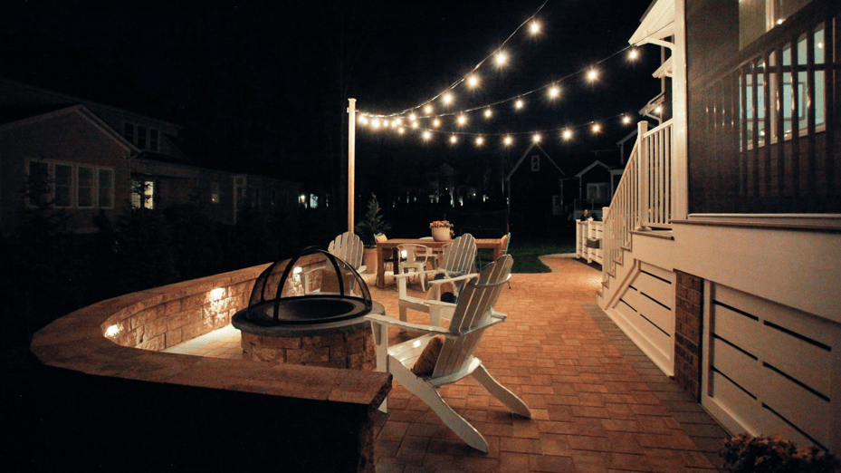 outdoor string lighting